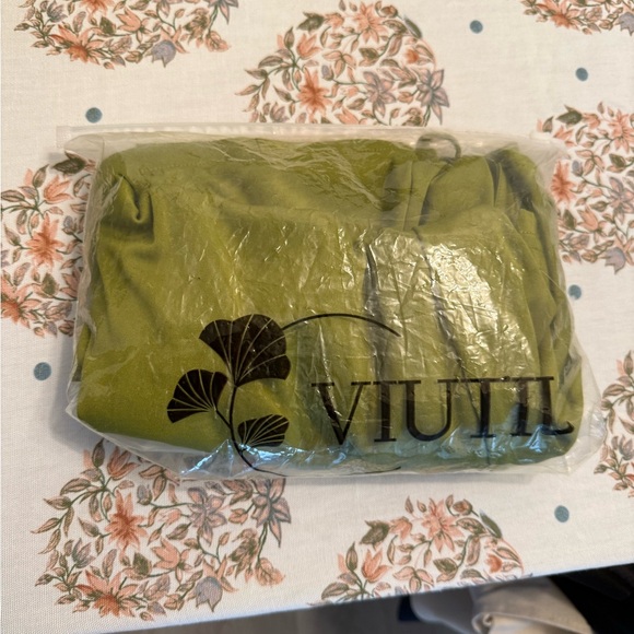 Women’s lime green dress New! - Picture 2 of 6